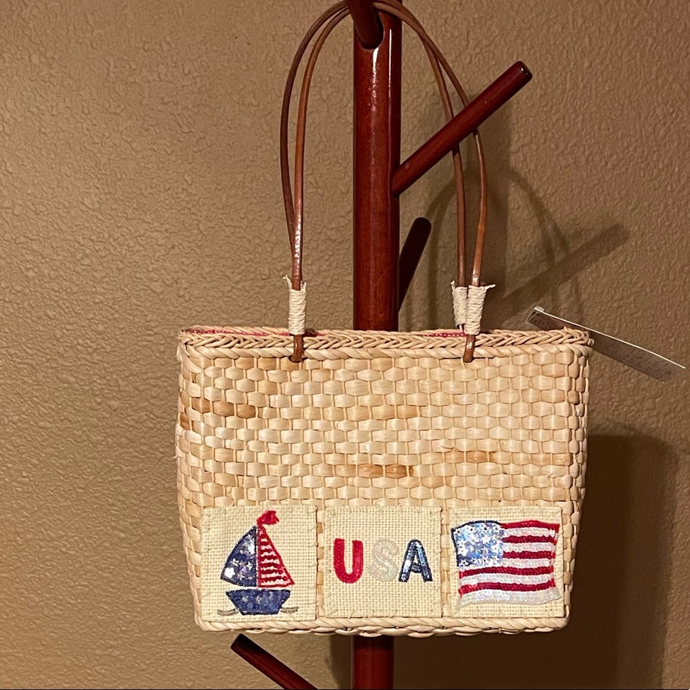 New QVC  Straw Patriotic Red White and Blue Flag USA sequin Handbag